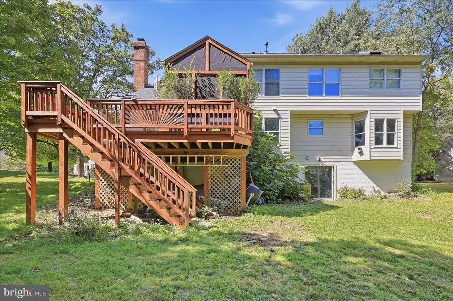 9005 Shadybrook Dr, Frederick, MD 21701 - #2