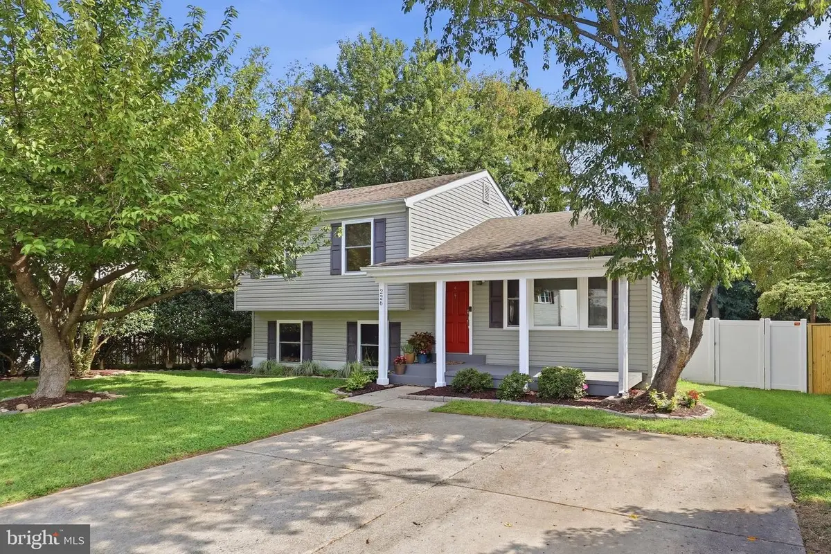 226 Thames Dr, Frederick, MD 21702 - #1