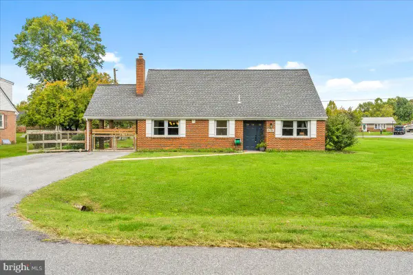 8130 Cambridge Dr, FREDERICK, MD 21704