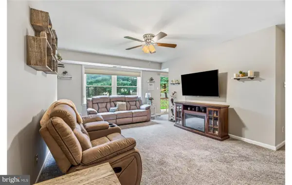 200 Chapel Ct #105, WALKERSVILLE, MD 21793