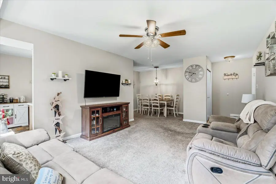 200 Chapel Ct #105, Walkersville, MD 21793 - #2