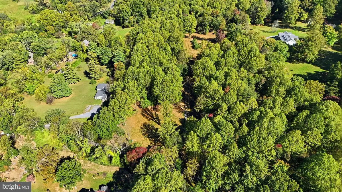 8899 Hawbottom Rd, Middletown, MD 21769 - #1