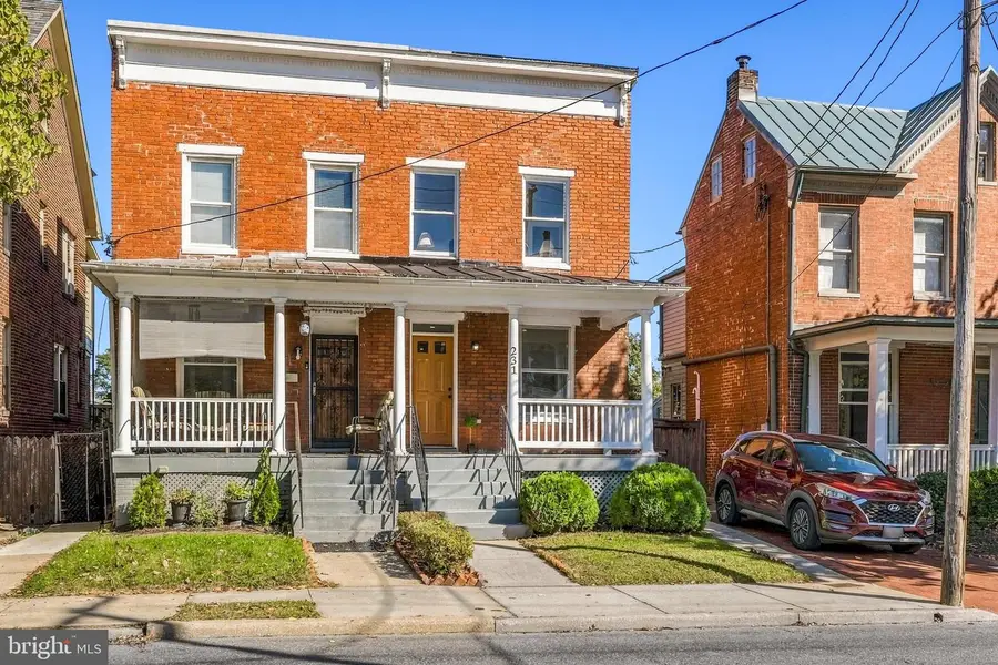 231 W South St, Frederick, MD 21701 - #2