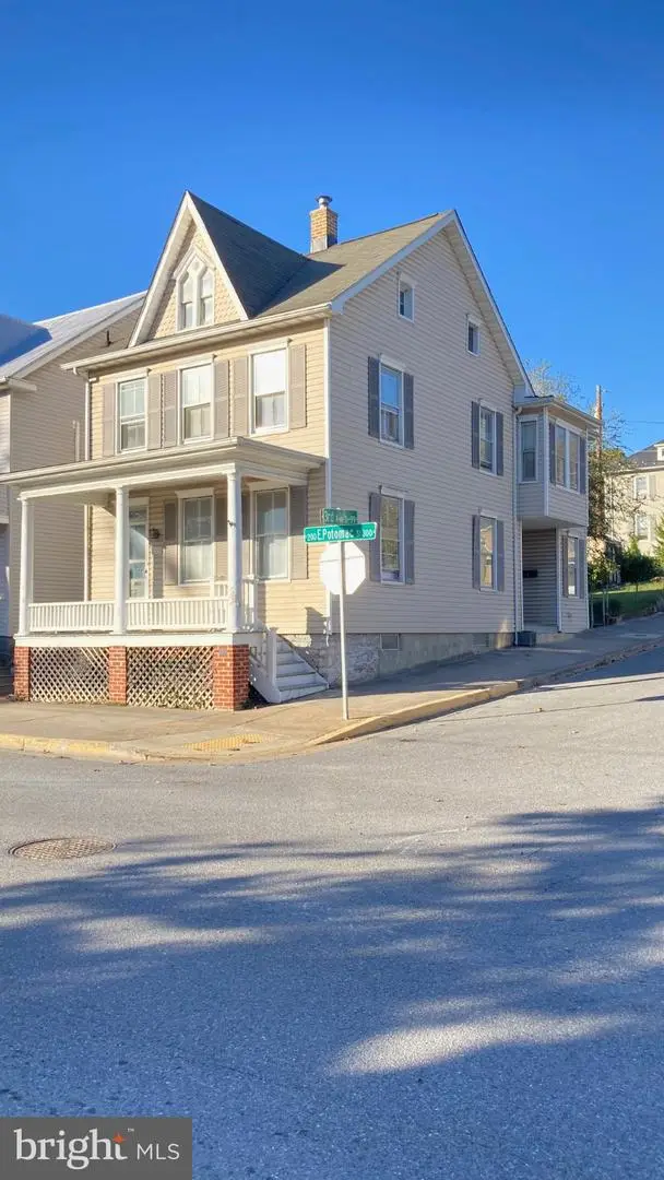 229 E Potomac St, Brunswick, MD 21716 - #3