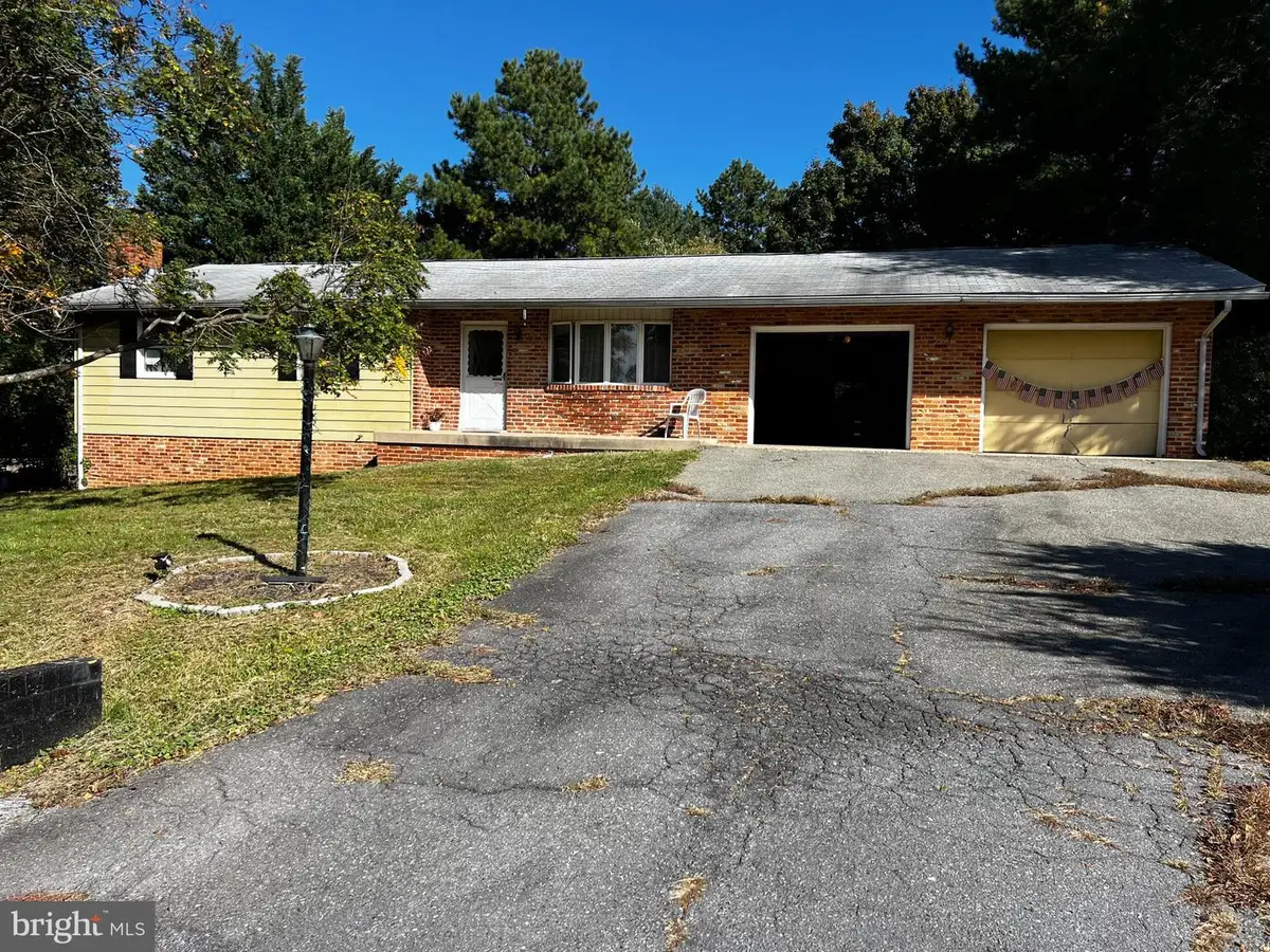 12646 Molesworth Dr, Mount Airy, MD 21771 - #1