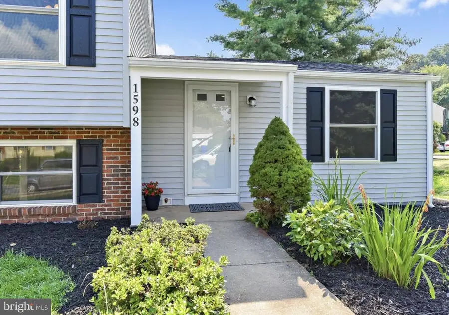 1598 Elmwood Ct, Frederick, MD 21702 - #2