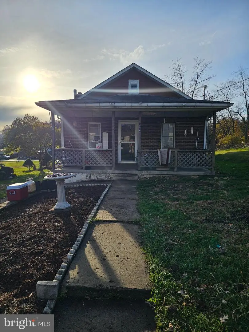 204 E St, Mountain Lake Park, MD 21550 - Image #1