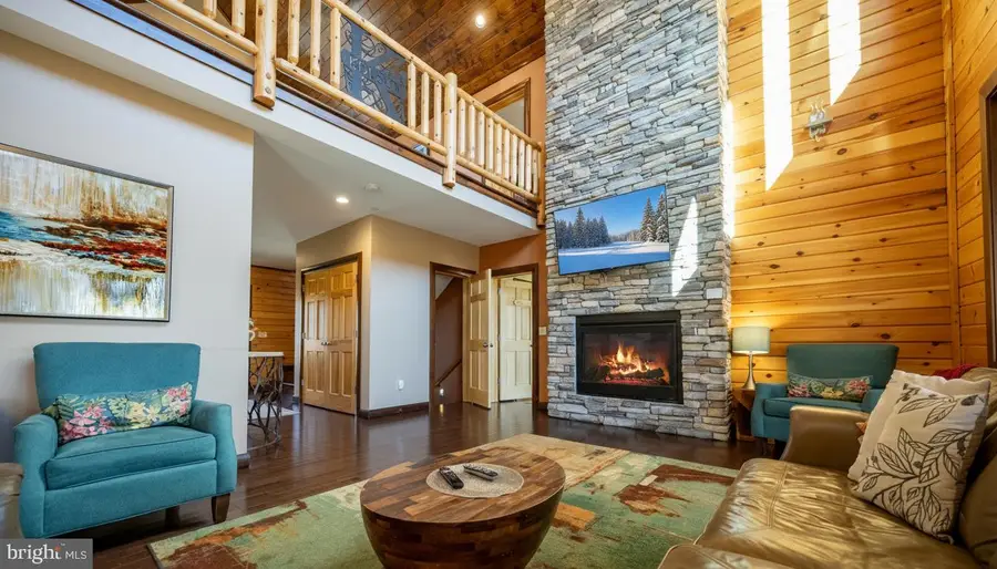 19 Greenside Ct, McHenry, MD 21541 - Image #3