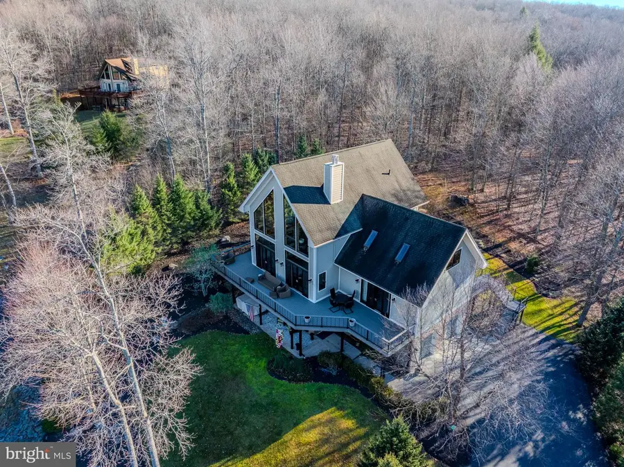 444 Woodlands Hill Ln, Oakland, MD 21550 - Image #2