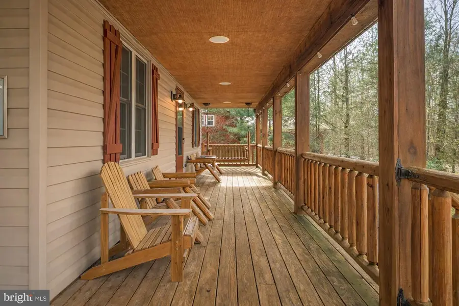 931 Black Oak Dr, Oakland, MD 21550 - Image #2