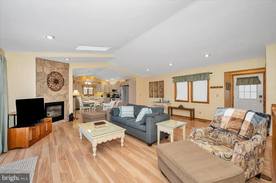 232 Jeffrey Ln #33, Oakland, MD 21550 - Image #3