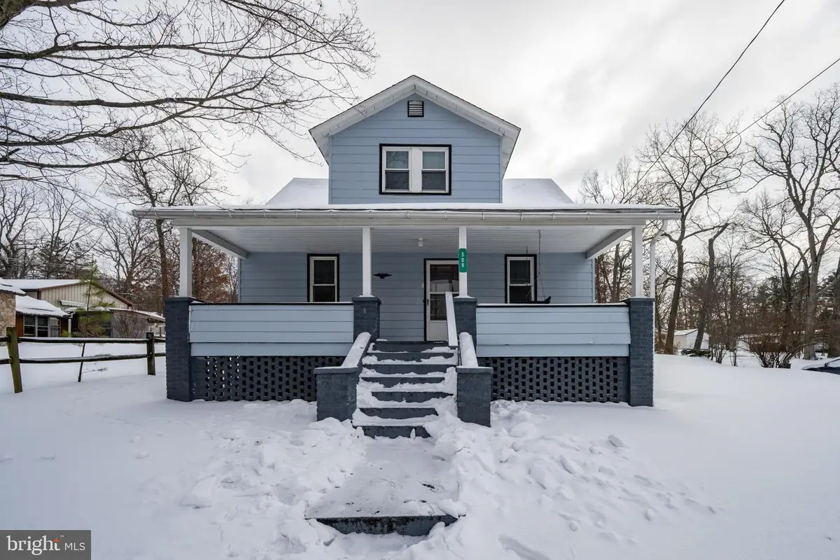 506 Roanoke Ave, Oakland, MD 21550 - #1