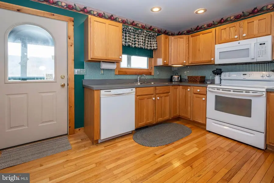 134 Highland Ave, Accident, MD 21520 - #2