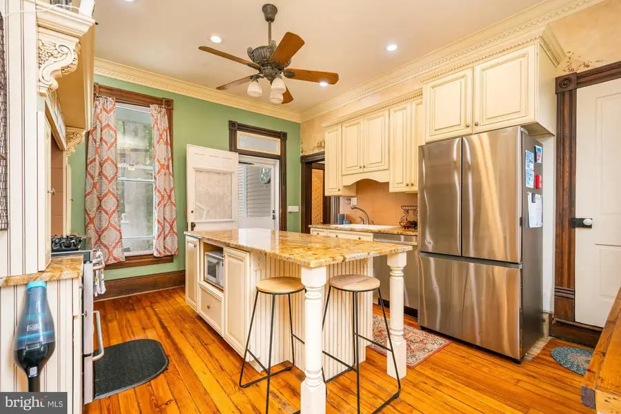 113 G St, Mountain Lake Park, MD 21550 - #3
