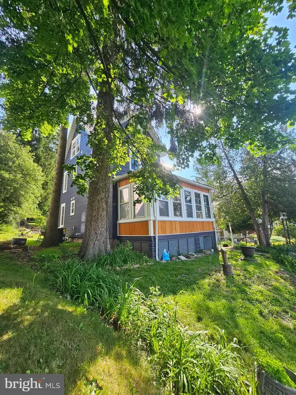 112 E Pennington St, OAKLAND, MD 21550