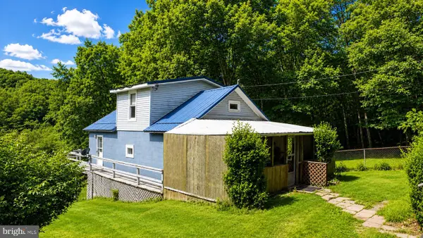206 W Liberty St, OAKLAND, MD 21550