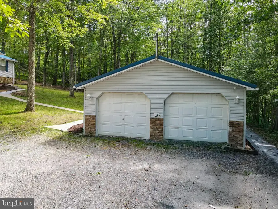 181 Glotfelty Dr, Oakland, MD 21550 - #2