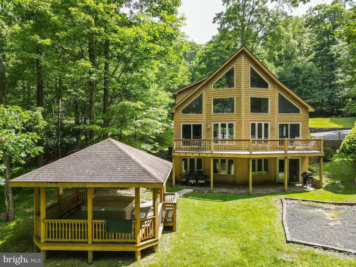 18 Mountainside Ct, Oakland, MD 21550 - #1