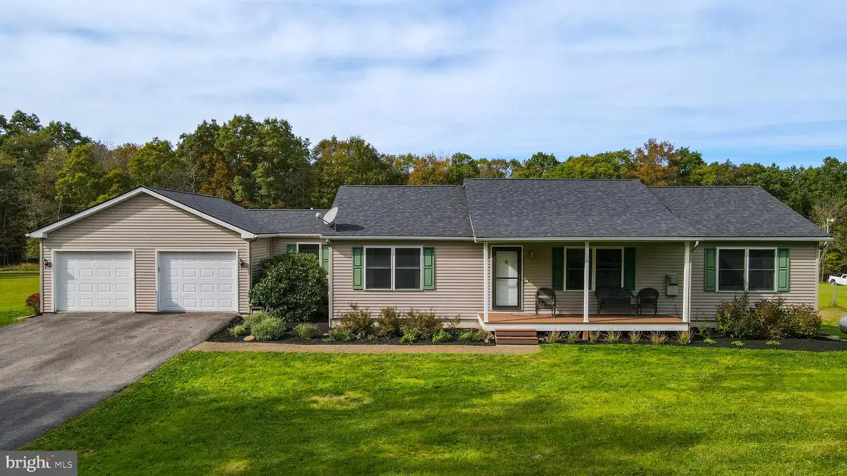 335 Pergin Farm Rd, Oakland, MD 21550 - #1