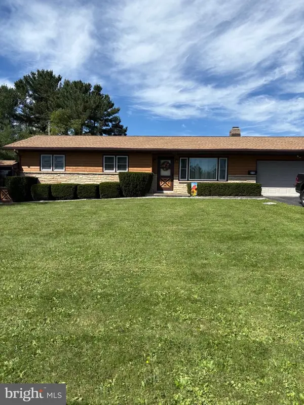 216 N 12th St, OAKLAND, MD 21550
