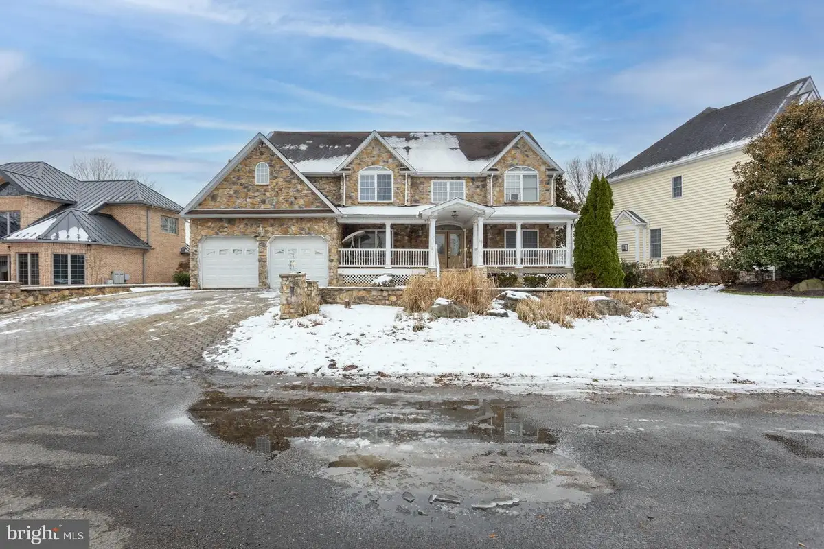 415 Shore Dr, Joppa, MD 21085 - Image #1