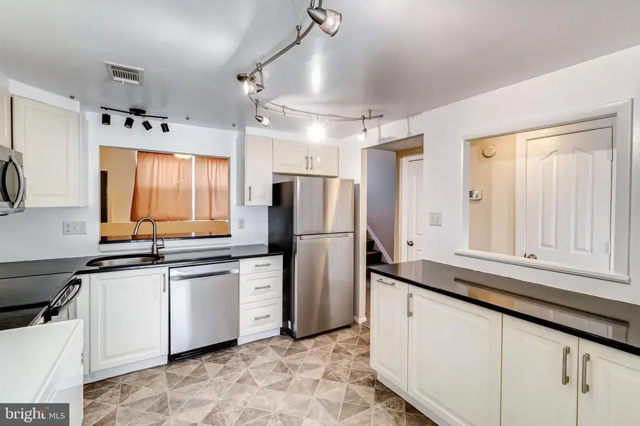 982 Topview Dr, Edgewood, MD 21040 - Image #3