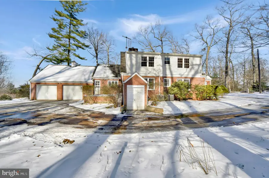 2675 Jolly Acres Rd, White Hall, MD 21161 - Image #2