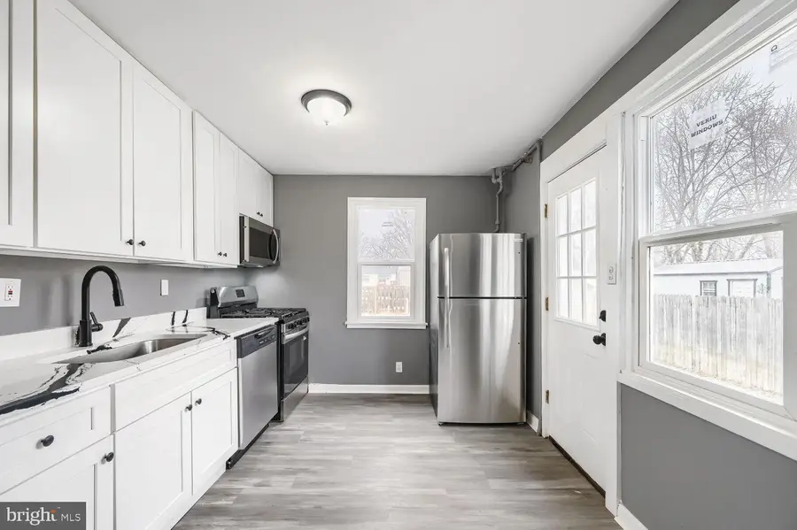 17 Aberdeen Ave, Aberdeen, MD 21001 - #3