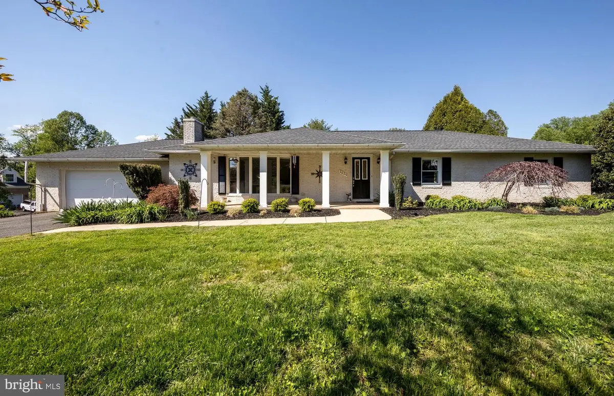 2823 Orchard Lakes Dr, Baldwin, MD 21013 - #1