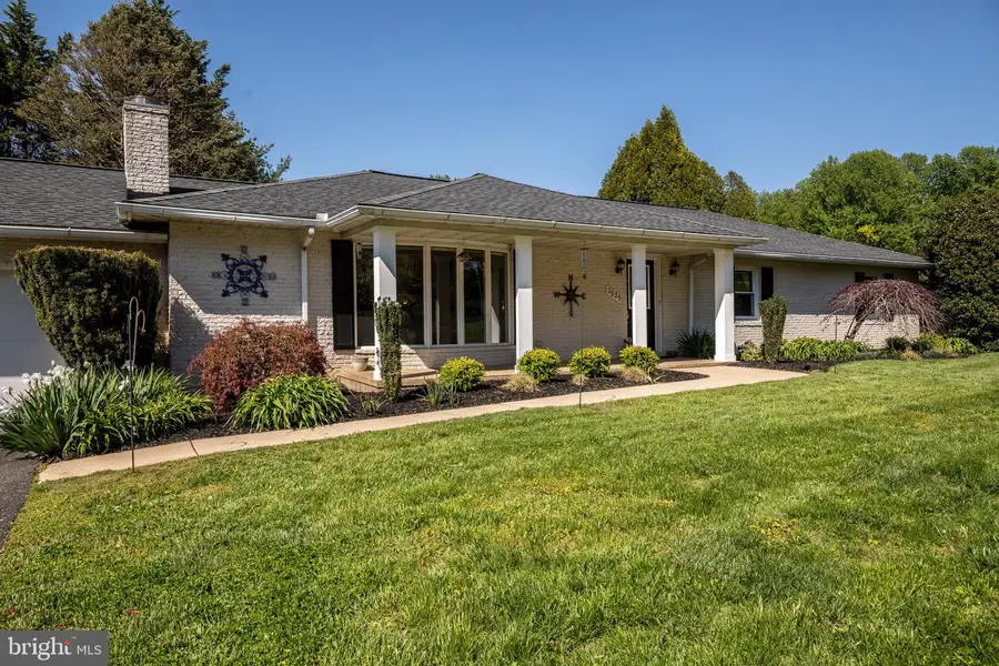 2823 Orchard Lakes Dr, Baldwin, MD 21013 - #2