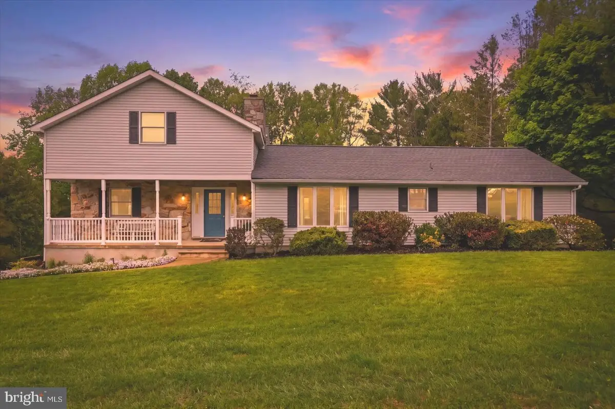 2811 Orchard Lakes Dr, Baldwin, MD 21013 - #1