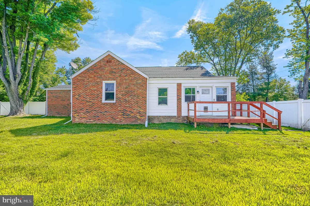 15 Mountain Rd, Fallston, MD 21047 - #1