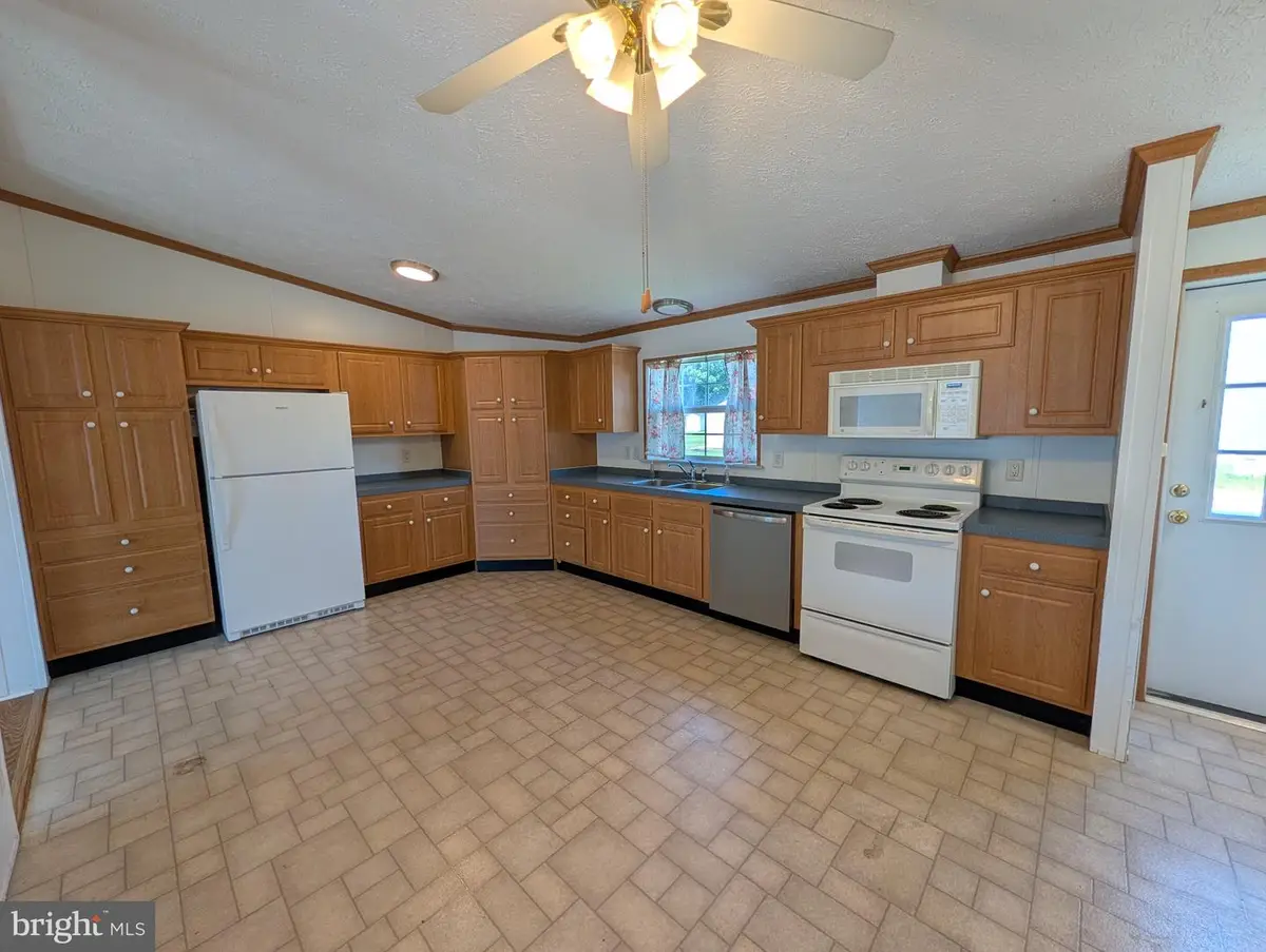 216 Garner Dr, Aberdeen, MD 21001 - #1