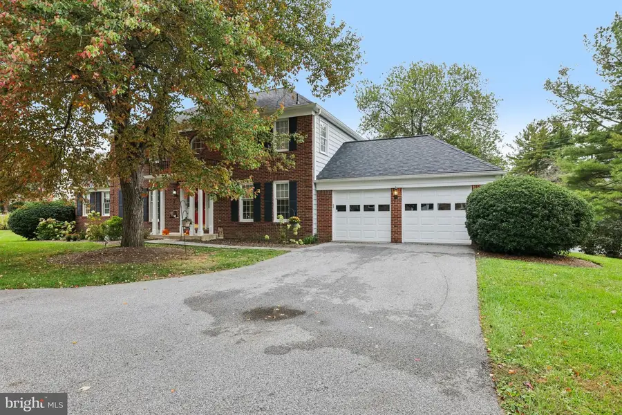 4544 Stonecrest Dr, Ellicott City, MD 21043 - #3