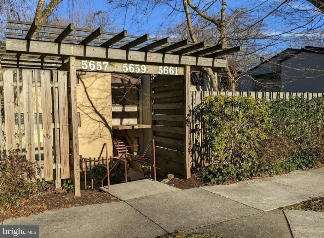 5661 Harpers Farm Rd #f, Columbia, MD 21044 - Image #1