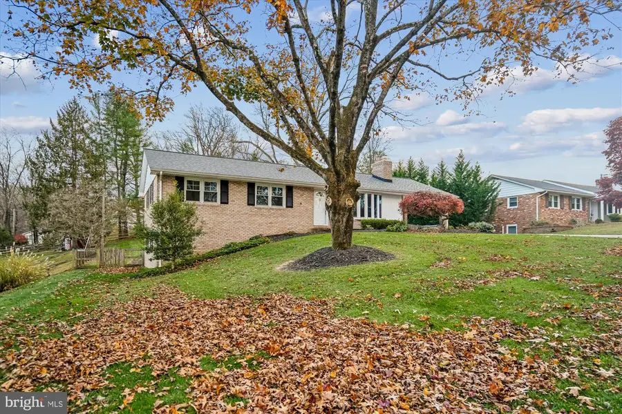 2211 Mount Hebron Dr, Ellicott City, MD 21042 - Image #2