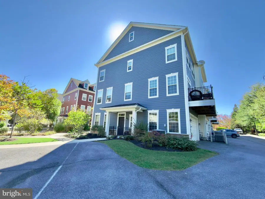 6051 Talbot Dr, Ellicott City, MD 21043 - Image #2