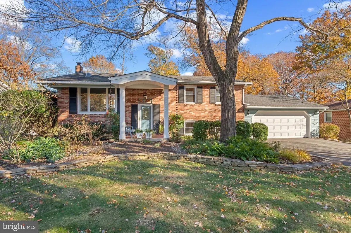 6725 Pine Dr, Columbia, MD 21046 - Image #1