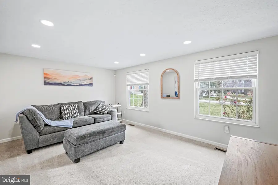 10122 Cape Ann Dr, Columbia, MD 21046 - Image #3