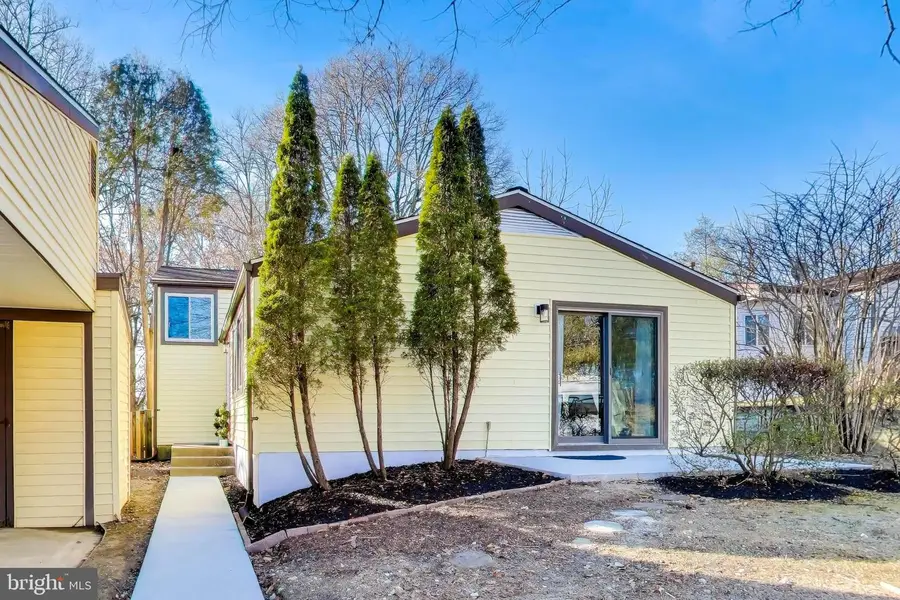 9111 Goldamber Grth, Columbia, MD 21045 - Image #2