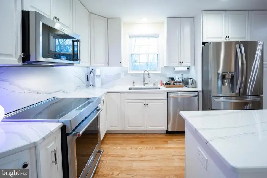 9941 Frederick Rd, Ellicott City, MD 21042 - Image #3