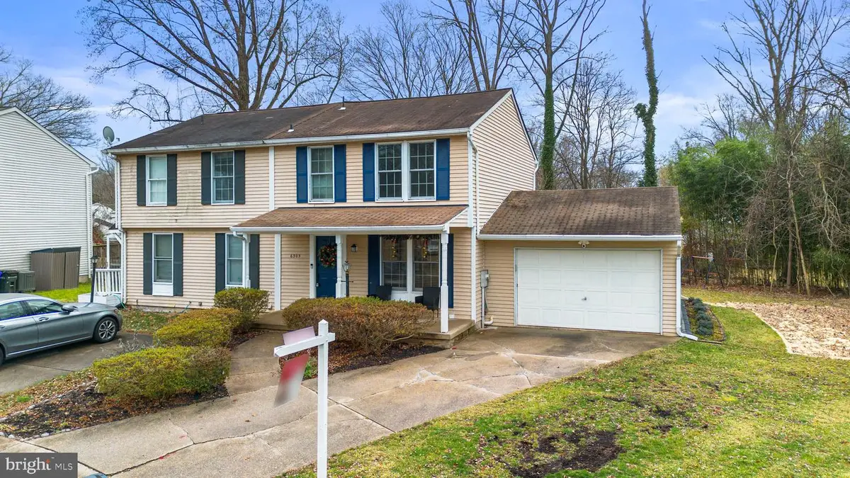 6303 Dawn Day Dr, Columbia, MD 21045 - Image #1