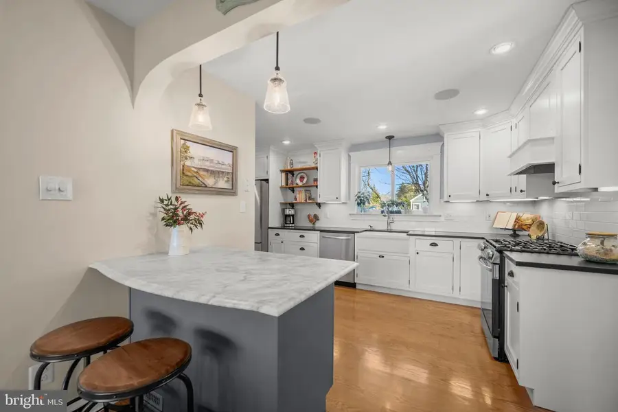 3801 Saint Johns Ln, Ellicott City, MD 21042 - Image #3