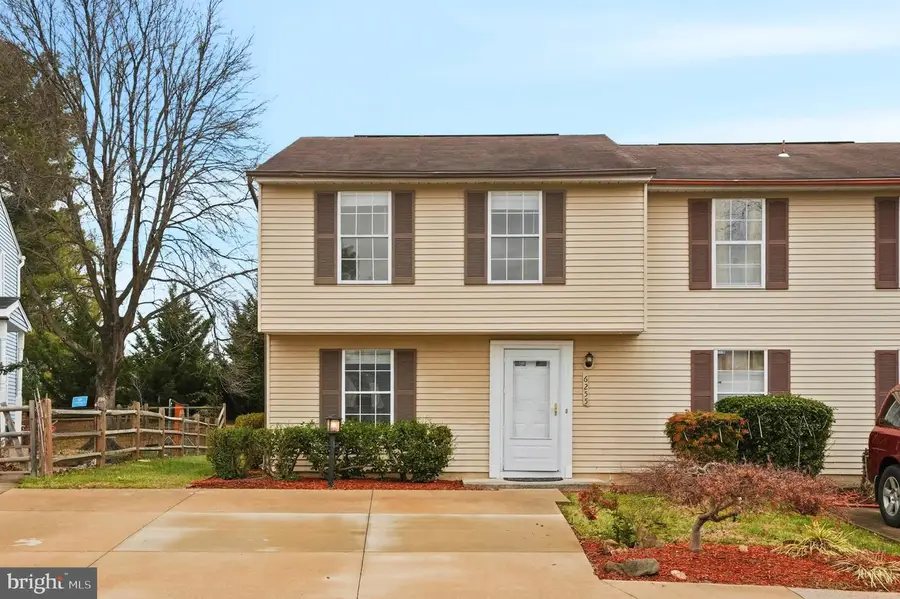 6255 Blue Dart Pl, Columbia, MD 21045 - Image #2