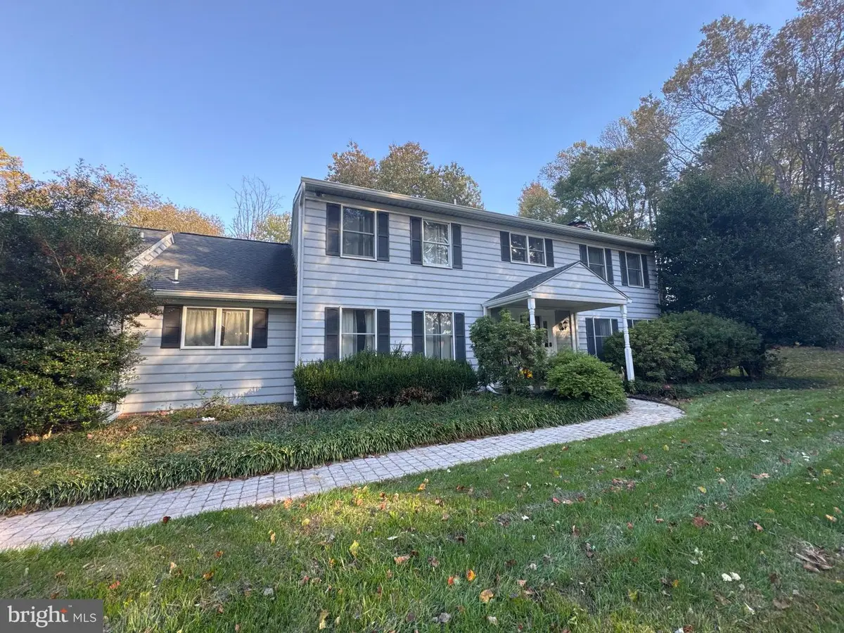 1258 Heritage Farms Ct, Sykesville, MD 21784 - Image #1