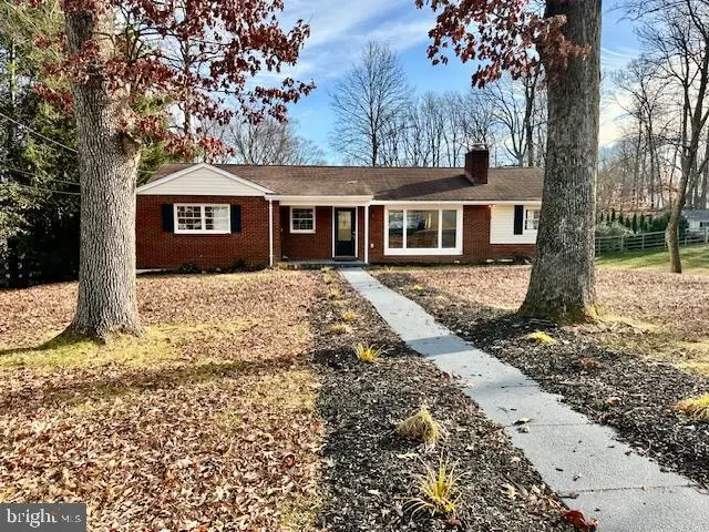 5113 Avoca Ave, Ellicott City, MD 21043 - Image #1