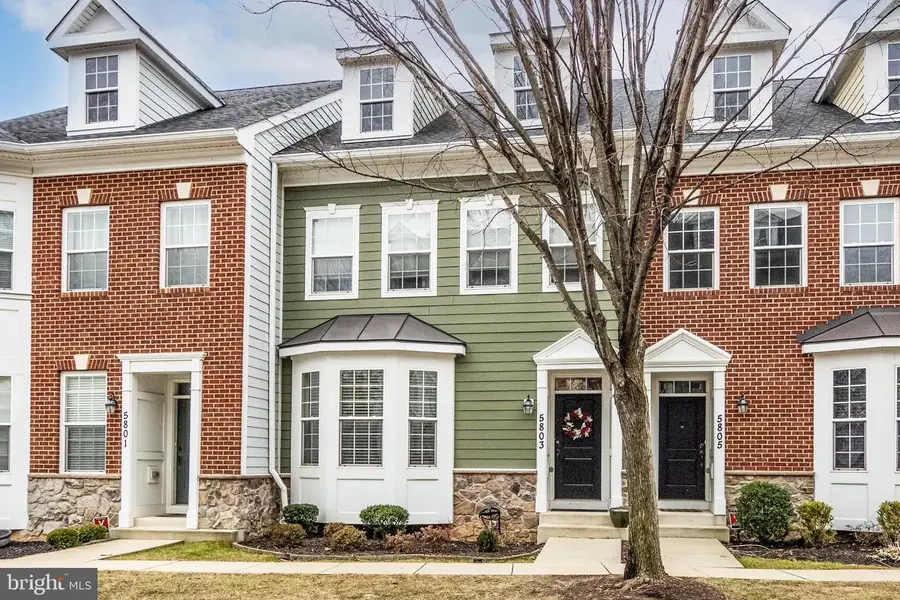 5803 Duncan Dr, Ellicott City, MD 21043 - Image #2