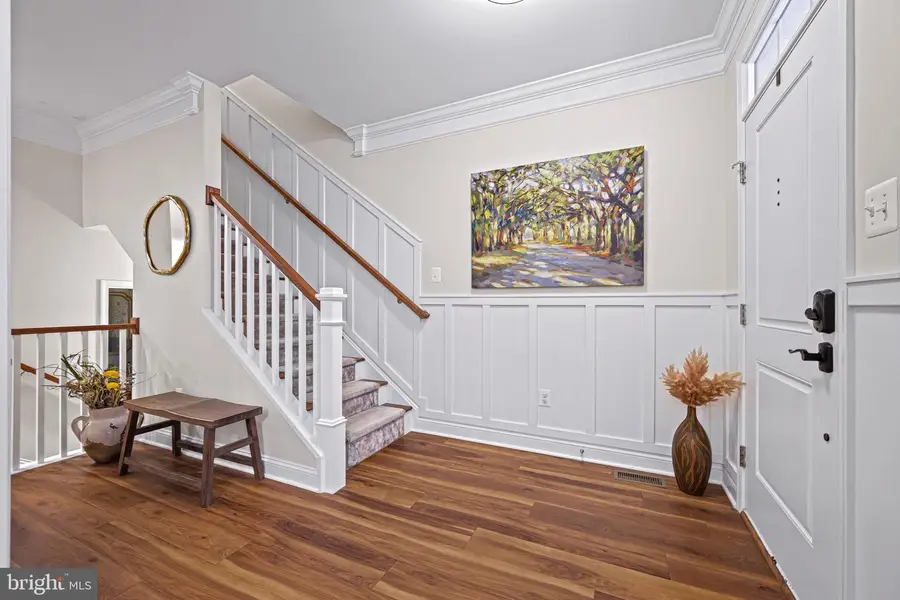 5803 Duncan Dr, Ellicott City, MD 21043 - Image #3