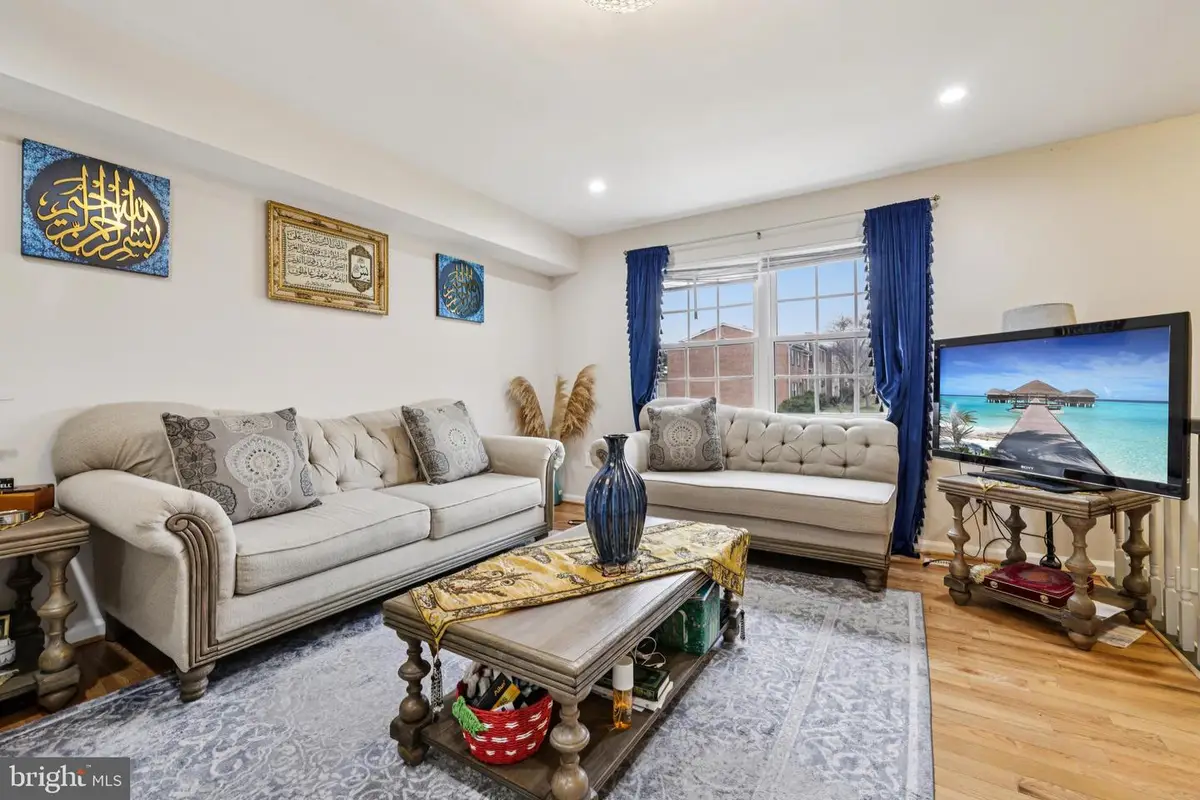 3562 Lowlen Ct #c, Ellicott City, MD 21042 - Image #1