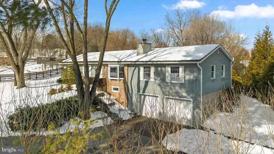 4714 Hale Haven Dr, Ellicott City, MD 21043 - Image #2